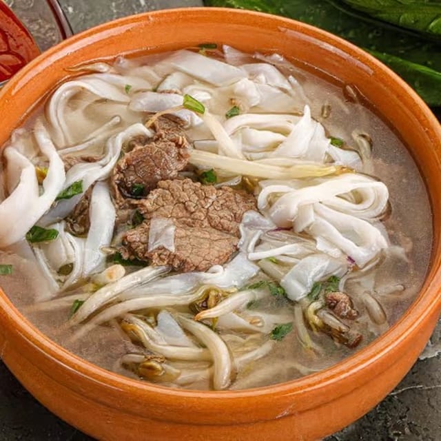 E17-Pho Noodle Soup.