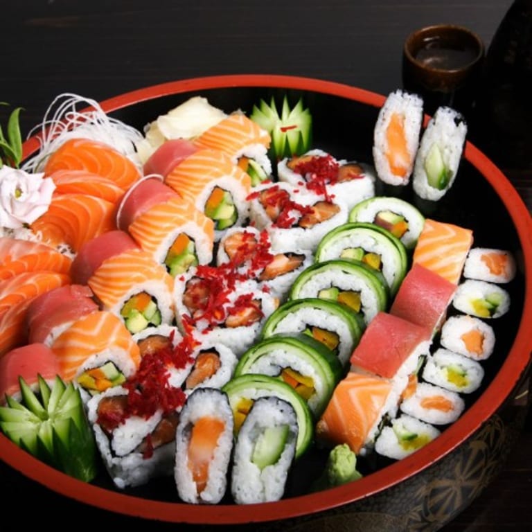 Delicious Dragon Roll Experience
